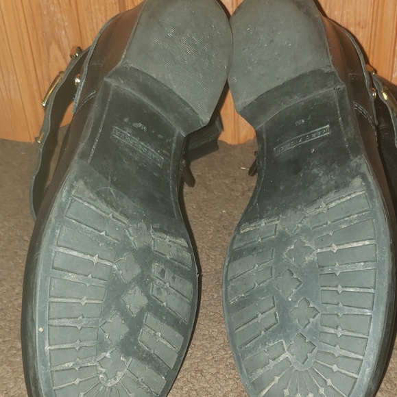 Boots - Picture 1 of 4